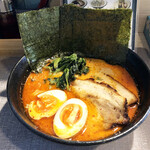 breath food - 赤特ラーメン1,080円（麺半分）。選べる辛さは、辛めでお願いしました