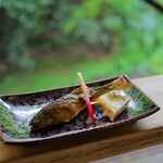 溪涼床 - 鮎の塩焼き