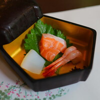 溪涼床 - お造り。サーモン、きちゃった^^;