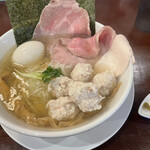 麺屋 麻左香 - 特製塩そば　1200円　トッピング肉団子（3個）180円　大盛り　120円