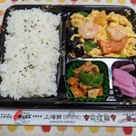 紅燈籠 - 海老トマト卵炒め弁当¥680-