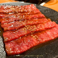 YAKINIKU BON'S - イチボ 表面に0.1mmほどの包丁が入っていました