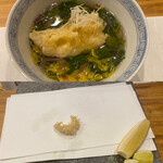 ご馳走 ね音 - 天ぷら・甘鯛と菊菜,菊の花 (お椀仕立て) と甘鯛の皮