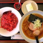 天津 - 料理写真:半チャーハンラーメンセット