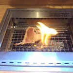 Yakiniku Raiku - カルビを焼きます