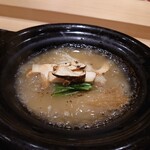 銀座 稲葉 - 小鍋 (松茸、フカヒレ、松葉ガニ、北寄貝)