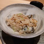 銀座 稲葉 - 牡蠣の炊き込みご飯 (タレ)