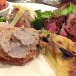 Wine Bar base - 前菜盛り合わせ2人前1200円（’13.４月より）