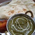 ナンハウス - サグチキンカレー