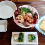 Megumiya - 海鮮丼