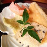 お茶受けは揚げせん