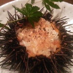 殻雲丹のシャリ詰め