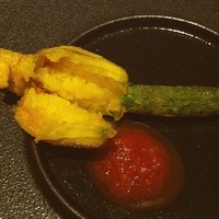 ディリット - 花ズッキーニの中に、サフランリゾット