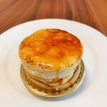 グリュッケンベルグ - りんごのシブースト。480円