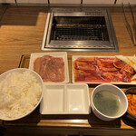 焼肉ライク - クワトロセットです