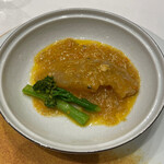 Zuirou - ヨシキリザメ尾ビレの乾燥フカヒレ　上海蟹味噌煮込み