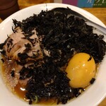 煮干し中華そば 一剣 - 岩海苔も凄い量