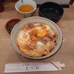 鳥つね自然洞 - 特上親子丼