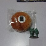ハル - 丸パン　150円
