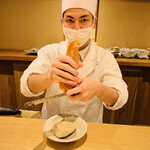 富小路 やま岸 - ◎海老芋に自家製カラスミをかけて行く！