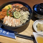 Kaishoku Uosada - ボリューム満点！魚貞のせいこ丼！！