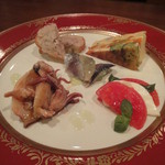 PASTA&BAR Natsu - ５/１３　の　アンティパスト　カプレーゼ食べたかったし、リエットあって最高