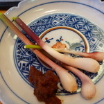 丸屋 - 2013,May　第二弾　今日のお通し、島らっきょ