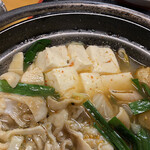 おふくろ亭 - 2022/11/13
      ホル鍋定食 ニンニク マカロニサラダ 大飯 500円
      フライ3品 100円 ✴︎黒ハンペン、竹輪、コロッケ