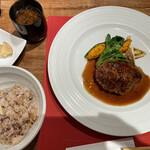 やさいや 鉄板焼野菜 - 鉄板焼き屋さんのハンバーグ最高！