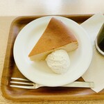 Cafe' MUJI 二子玉川 - チーズケーキ ¥450