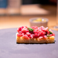 malca - 青森産本マグロ突先、タルタル、ブルスケッタ