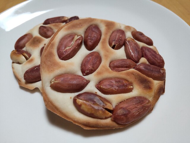 小山せんべい JR新青森駅店 - 新青森（せんべい）の写真