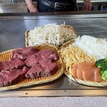 Steak kitchen Bostoncommon - 5人前の材料。お肉は一人100g。