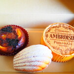 PHILO&CO. - アンブロワジー　300円マドレーヌ・オ・ブール・フレ　200円　ファーブルトン280円