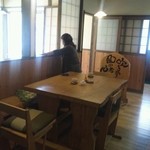 六方庵 楓林 - テーブル席…♪