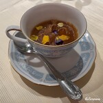 プチレストラン ブーケ・ド・フランス - ずわい蟹のフランとフカヒレのコンソメ仕立