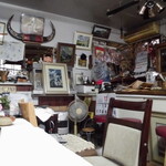 フライドチキン - 店内は個性的