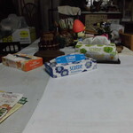 フライドチキン - 店内は個性的