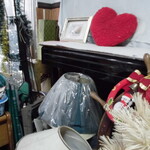 フライドチキン - 店内は個性的