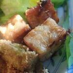 PEACE CAFE & STORE - ●テンペ　にんにく醤油で炒めて食欲をそそりますミャ