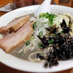 中村屋総本山 - 極濃厚煮干そば　煮干の風味がMAX