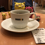 Dotoru Ko Hi Shoppu - ブレンドコーヒーS  224円(税込)  ※いちおう、横からも