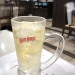 Bai ran - 「ちょい飲みセット（1,200円：税込）はドリンクを選べるようですが、お尋ねがなく・・ ◆ハイボールが出されました。夫はビール党なのですが、たまにはいいよと。(^◇^;)