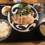 にほんしゅ ほたる - 豚角煮ソテー マスタード味の定食＠900円