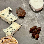 渡辺料理店 - 食後にはチーズとマール酒に限りますね