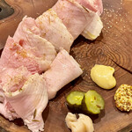 渡辺料理店 - 前菜2 豚モモのジャンボンハム　目の前で美しくスライスされて思わず溜息ｗ