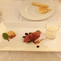 チェント - 前菜鴨肉と玉ねぎのスープと鰹のたたき
                
                めちゃうまいっ♪
                一口がちょうどいい大きさ
