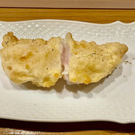 f - とても上品な白身でふっくらと甘くフェンネルの香りが鼻腔を擽ります