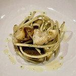 f - 栄螺と真菰茸のタリオリーニ風です