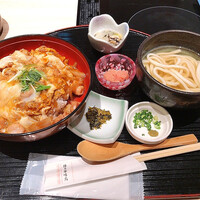 水たき料亭 博多華味鳥 ヒルトンプラザウエスト店 - 